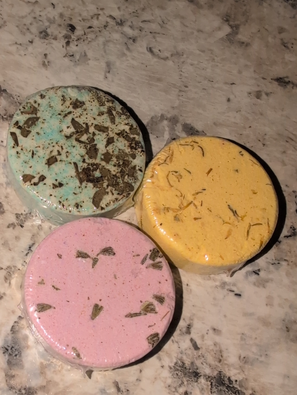 ❤️🔥10/$10❤️🔥 NEW ♡ Set Of 3 Shower Steamers Floral Aromatherapy Set